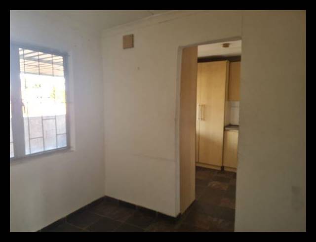 3 BEDROOM HOUSE FOR SALE IN PHOENIX INDUSTRIAL